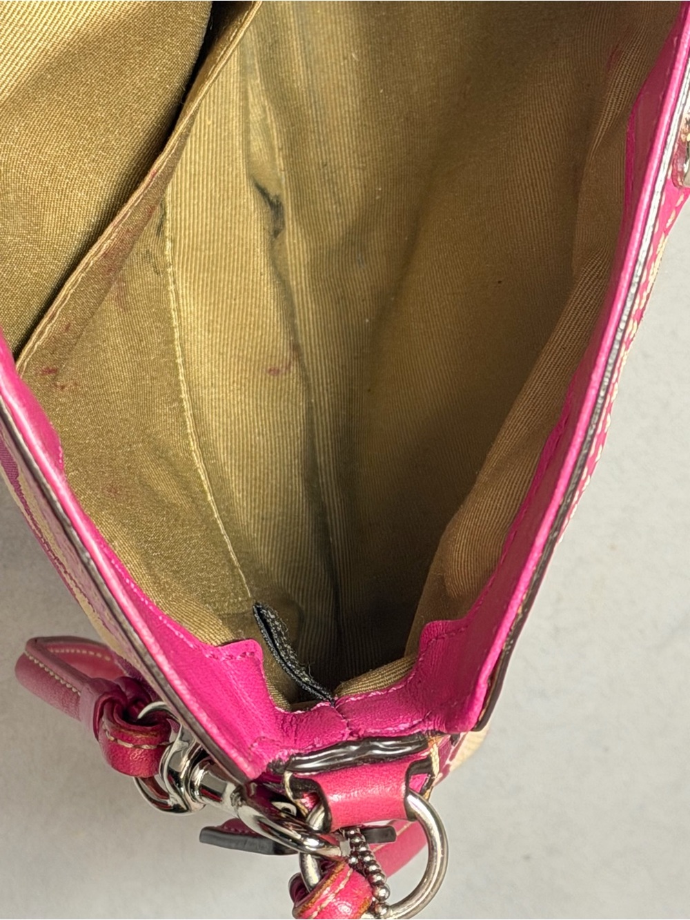 Coach Turlock Hot Pink Jaquard Leather Canvas Wrislet Mini Bag Y2K - Picture 9 of 14